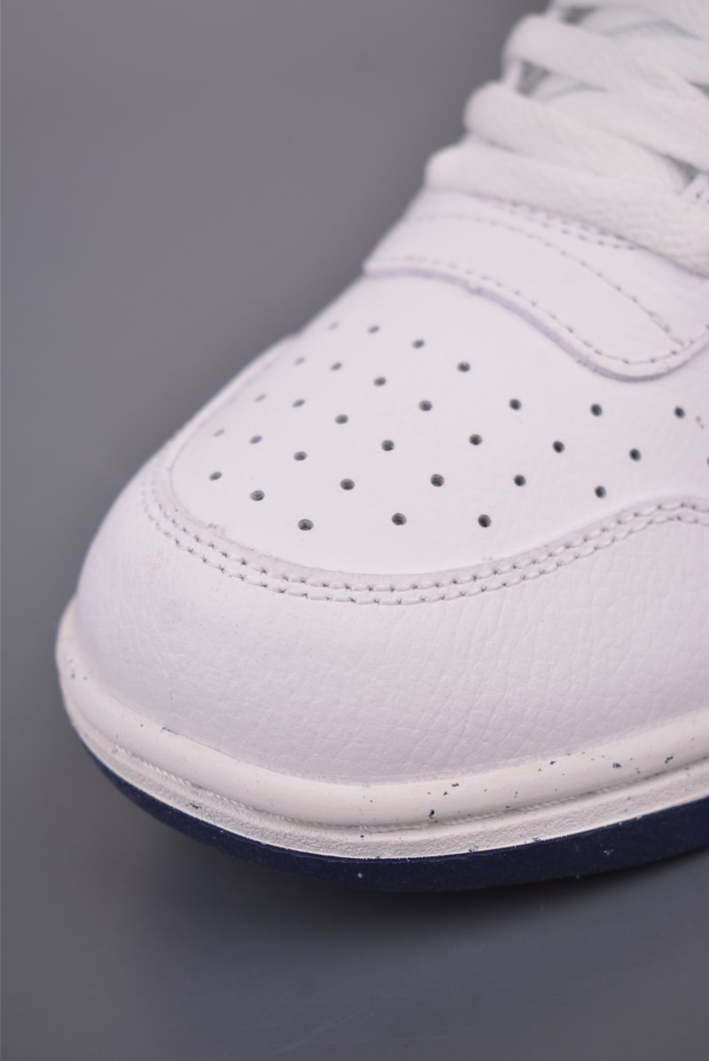 Nike Big Nike Low Lux view