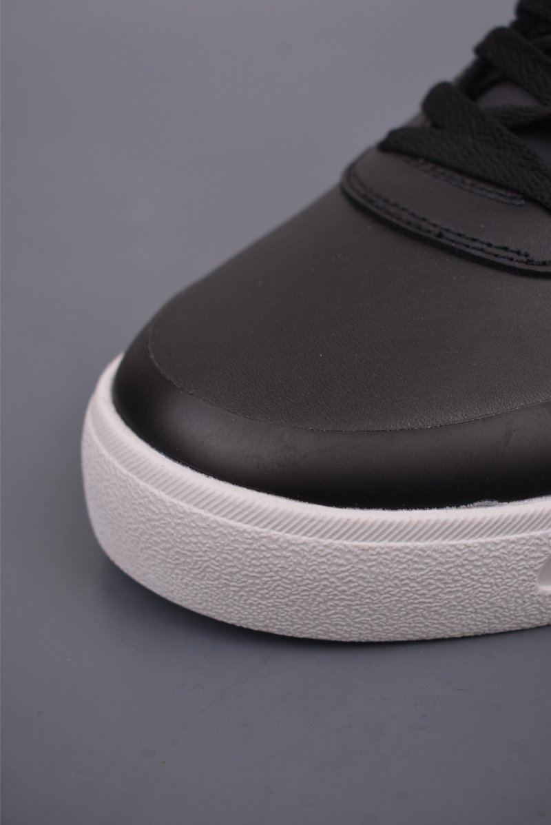 Nike Blazer Phantom Low view