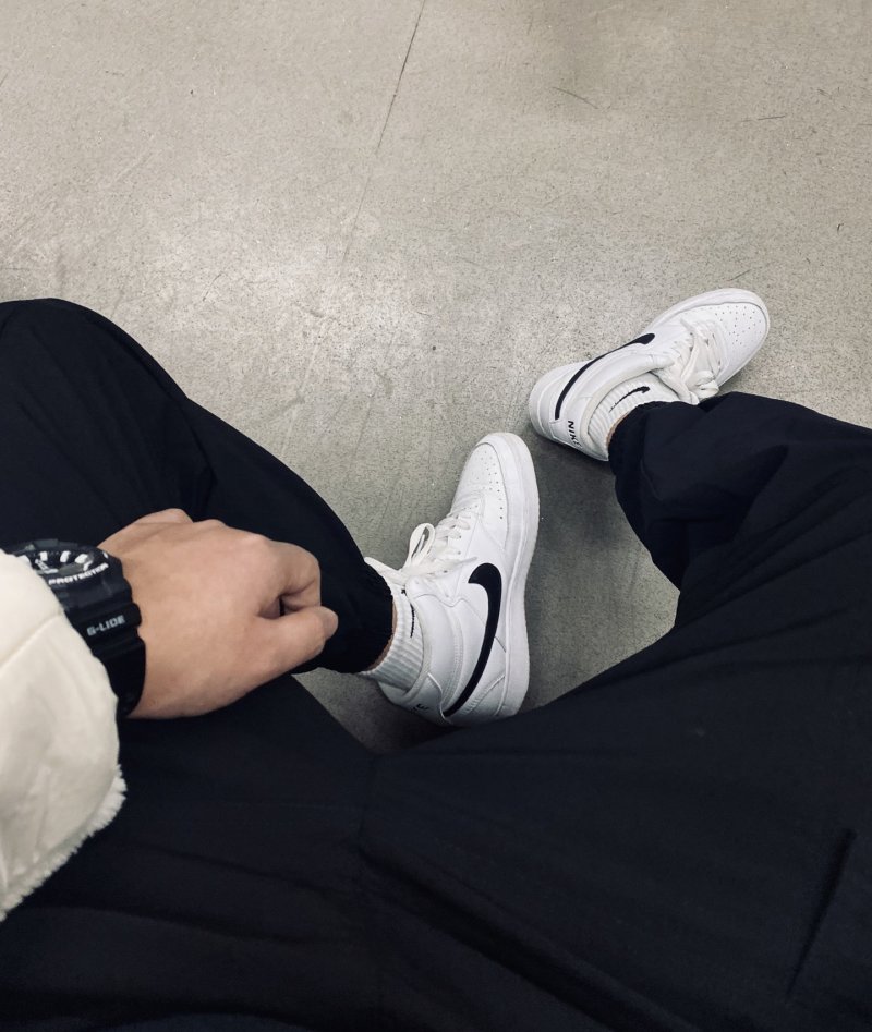 Nike Court Vision Mid view