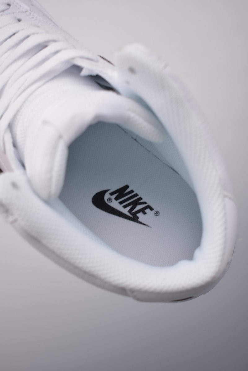 Nike Court Vision Mid view