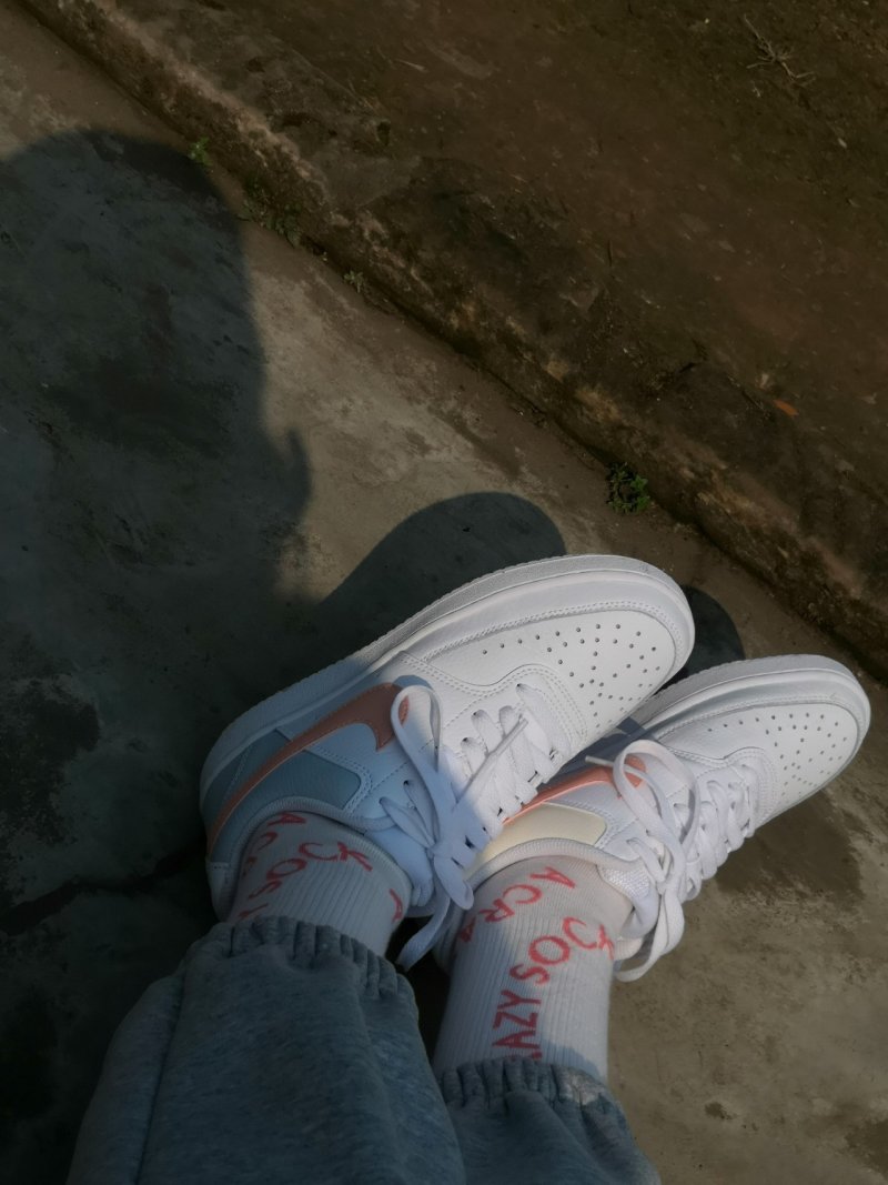 Nike Court Borough Low