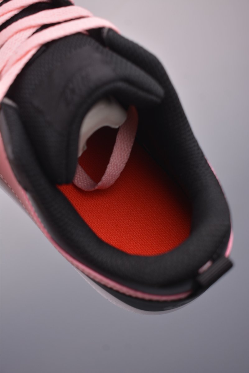 Nike Court Borough Low view