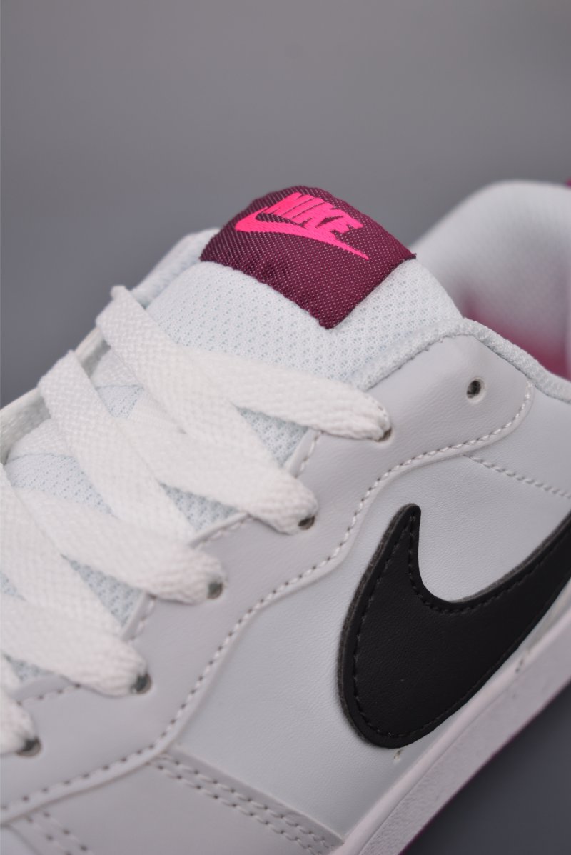 Nike Court Borough Low view