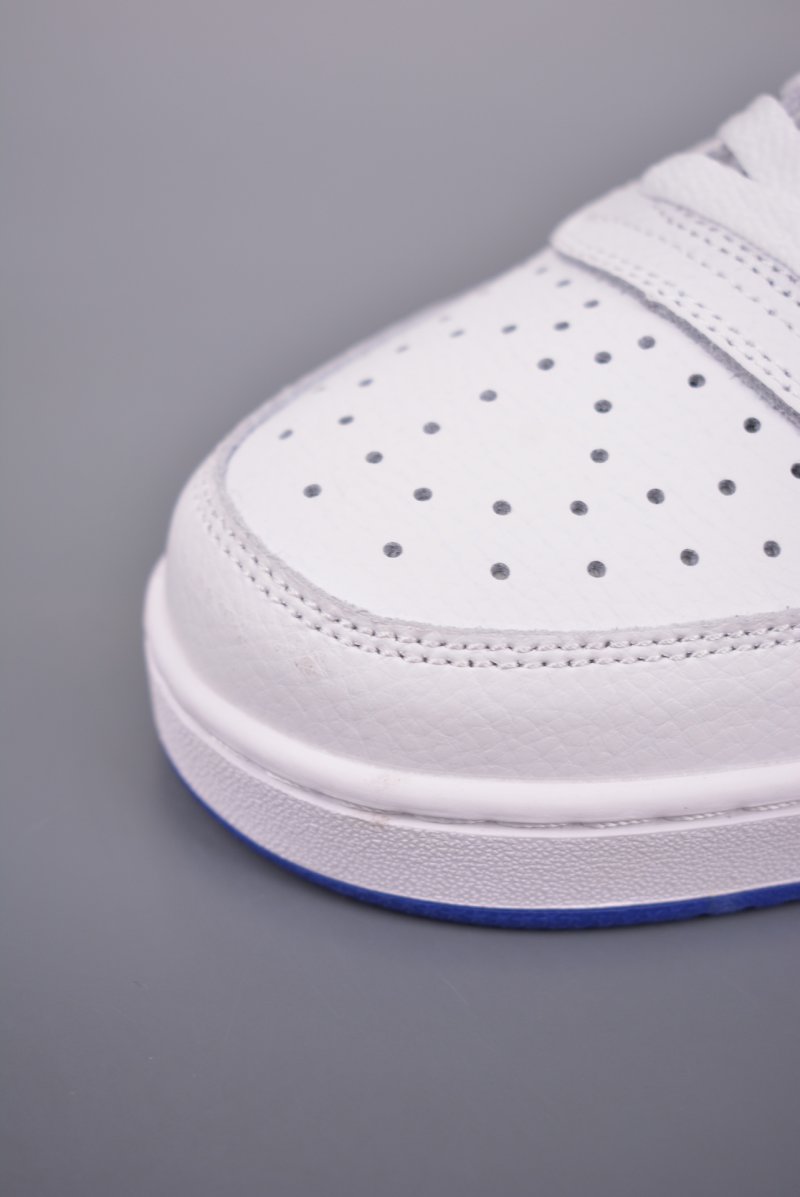 Nike Court Borough Low view