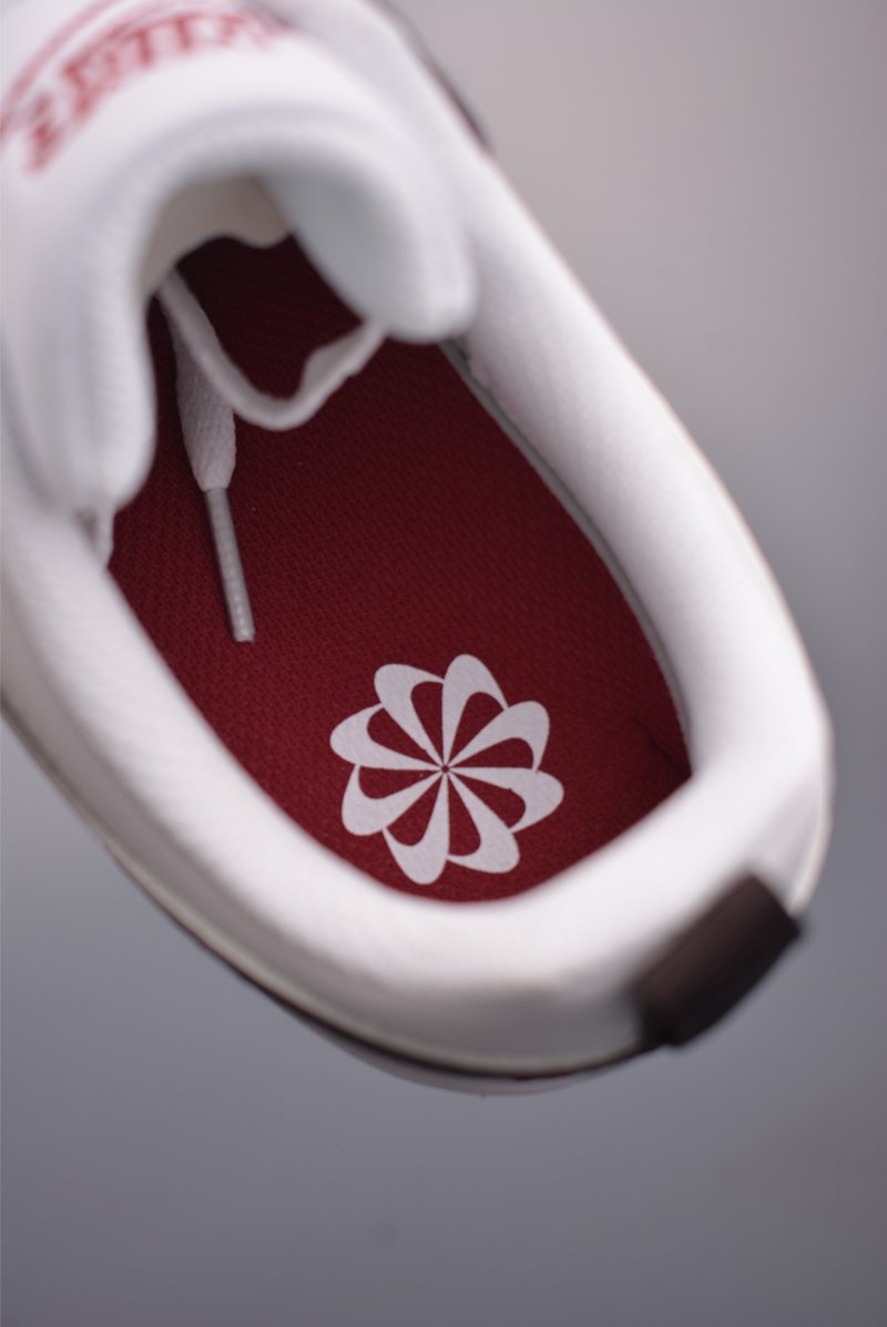 Nike Court Borough Low view