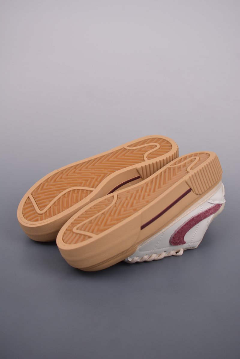 Nike Court Legacy view