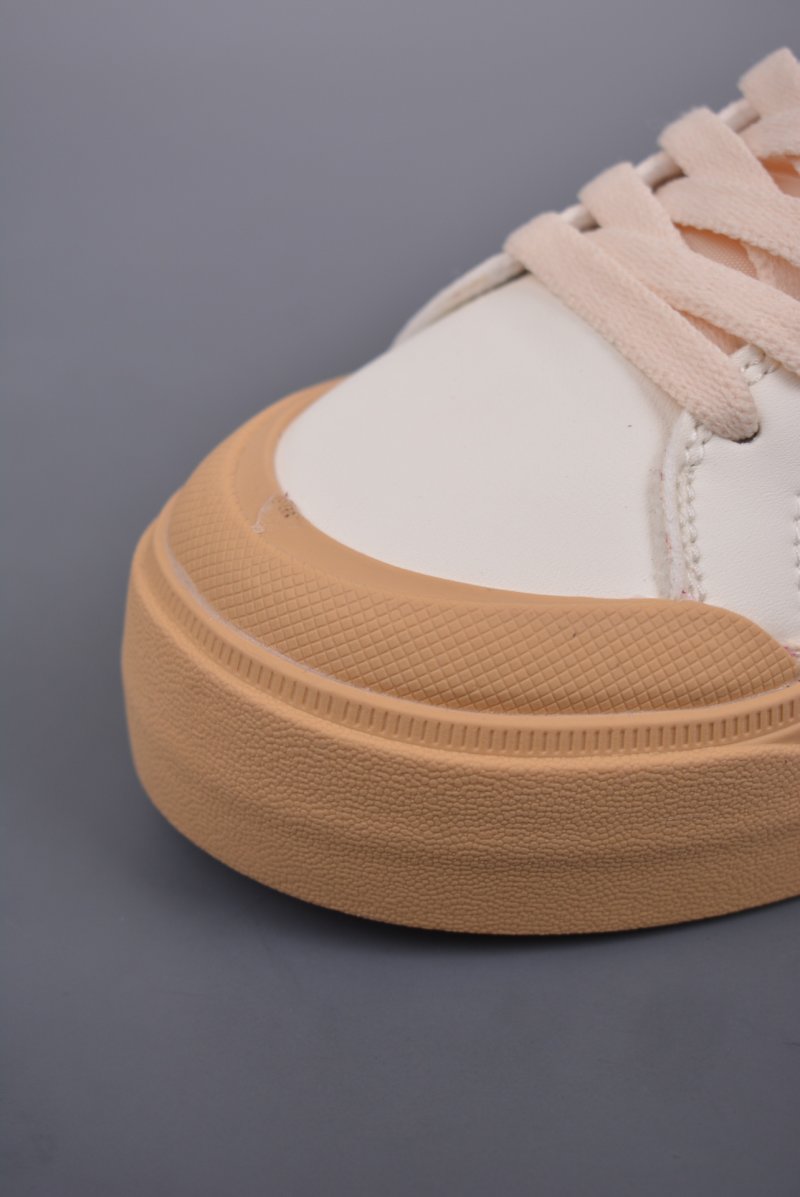 Nike Court Legacy view