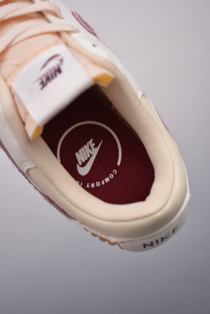 Nike Court Legacy view