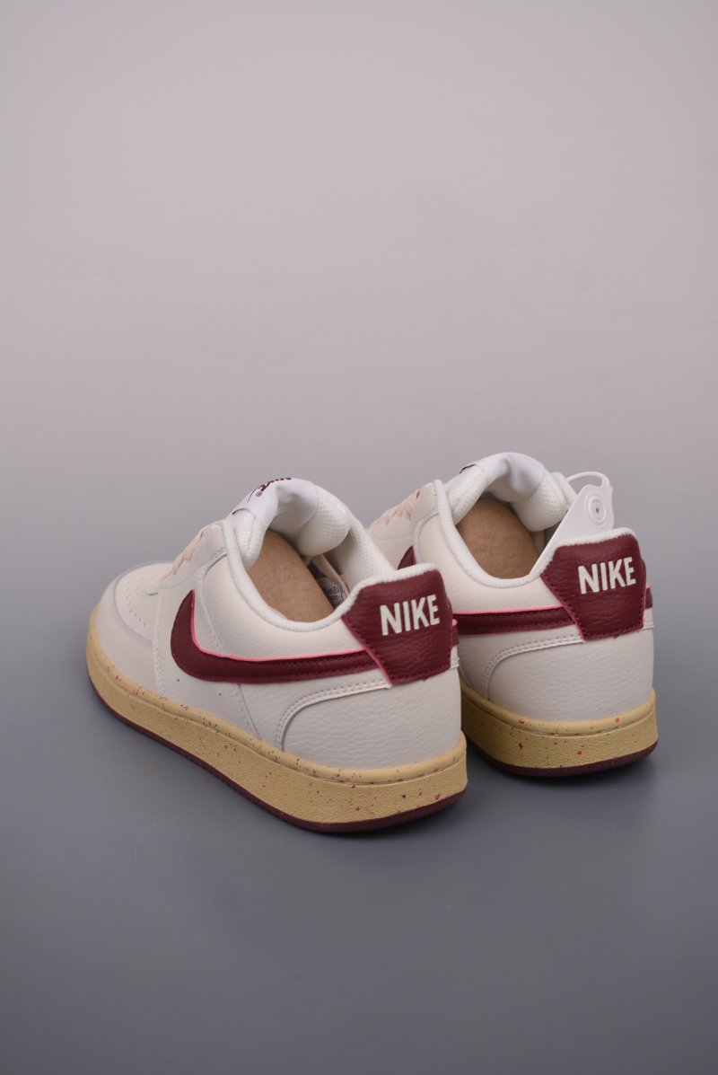 Nike Court Vision Low view