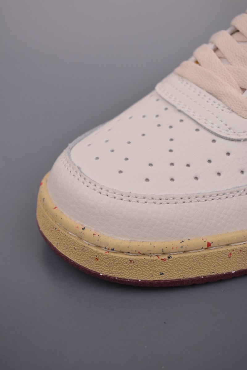 Nike Court Vision Low view