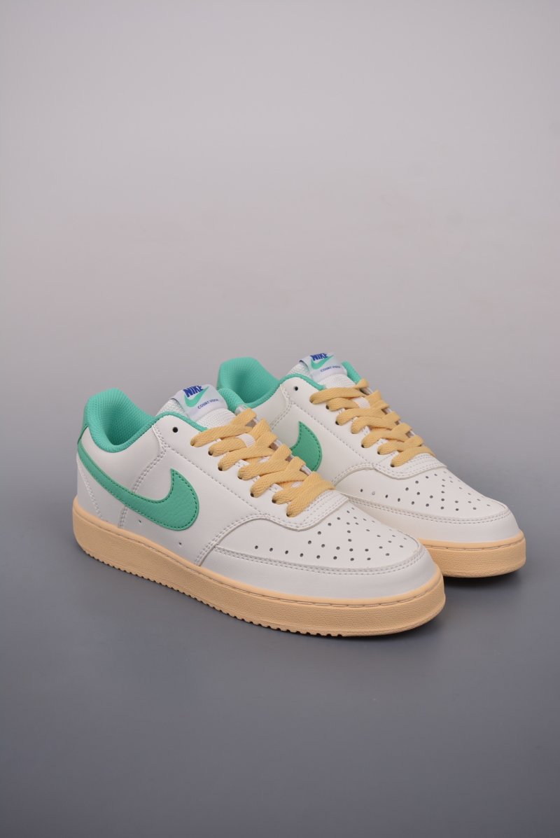 Nike Court Vision Low