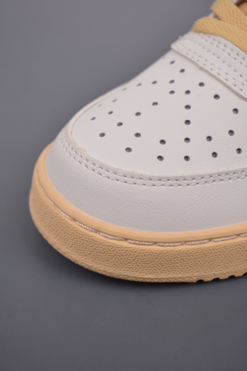 Nike Court Vision Low view