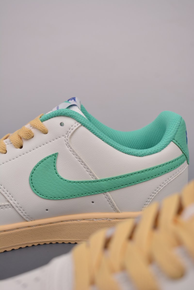 Nike Court Vision Low view