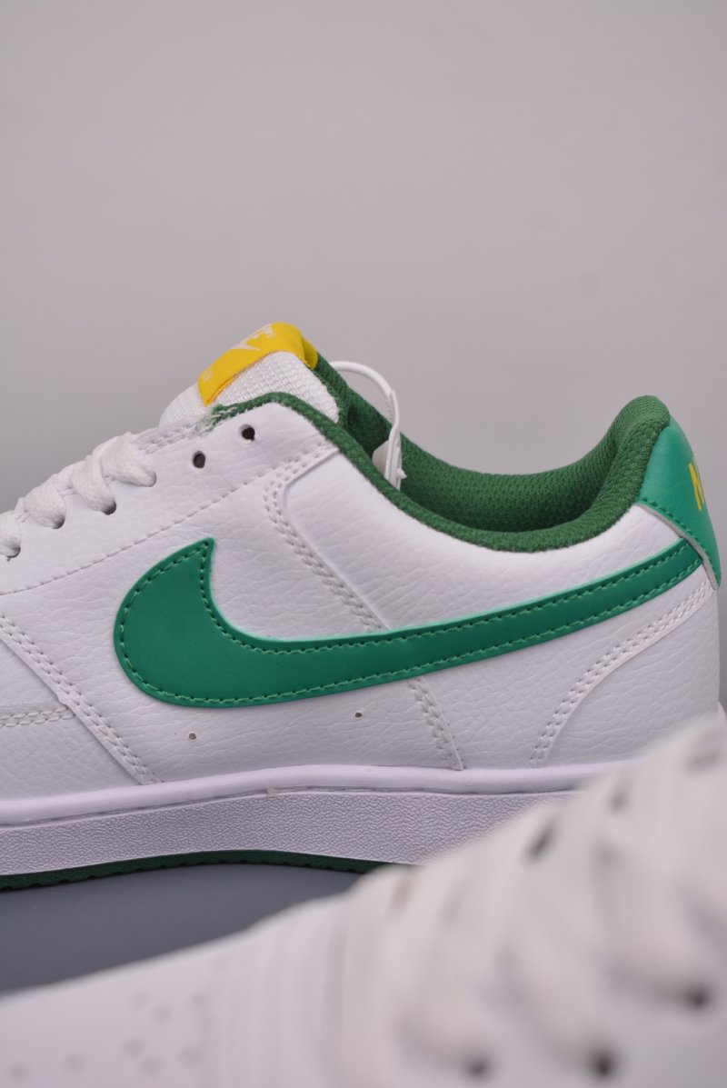 Nike Court Vision Low view
