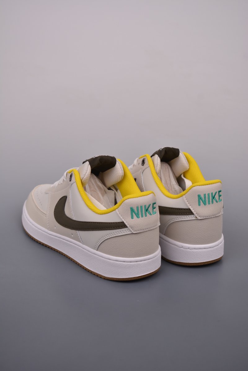 Nike Court Vision Low view