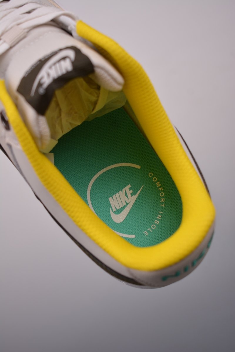 Nike Court Vision Low view