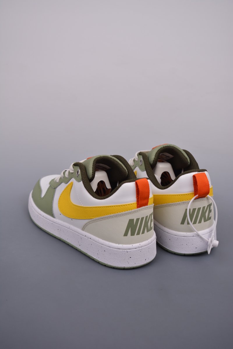 Nike Court Vision Low view