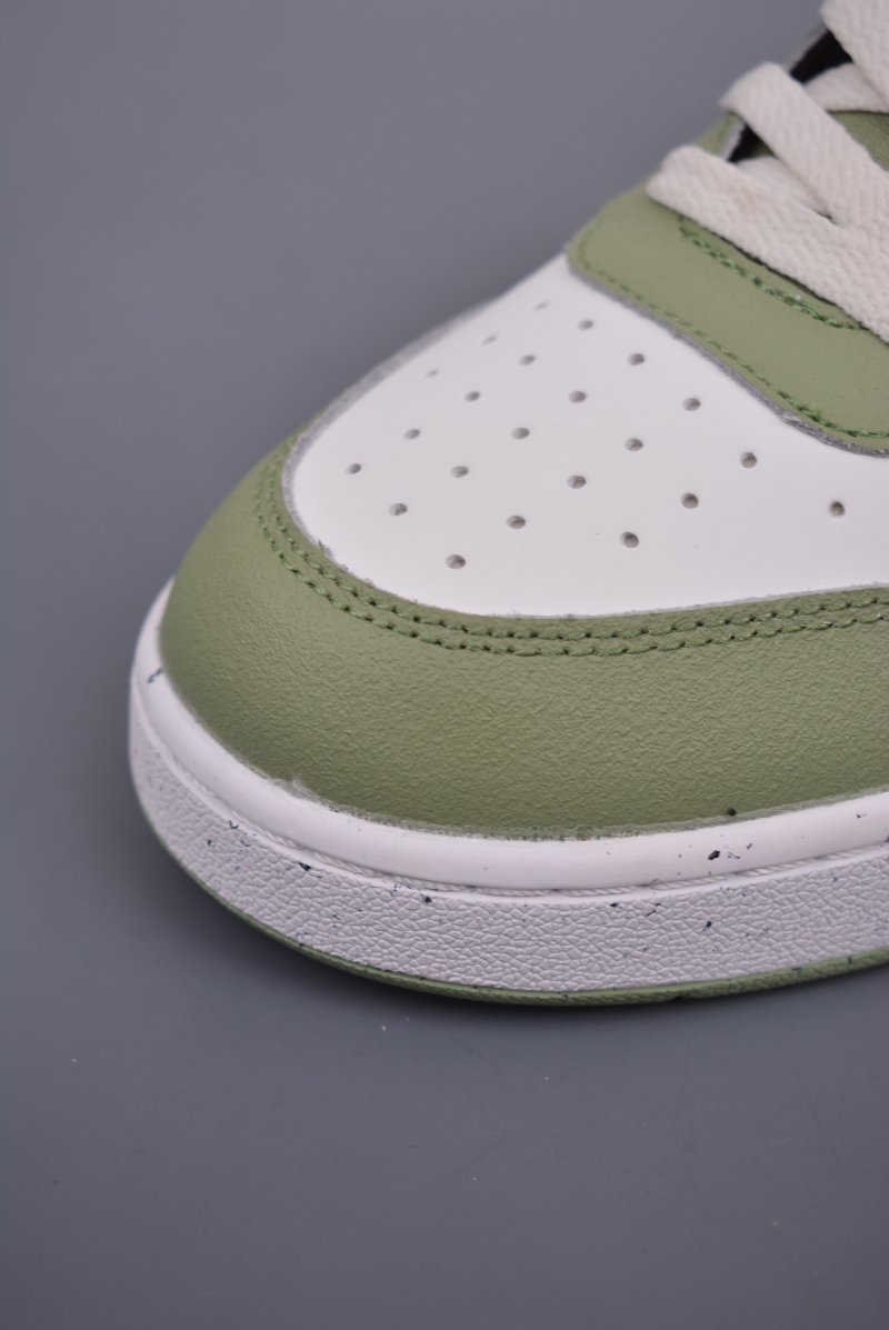 Nike Court Vision Low view