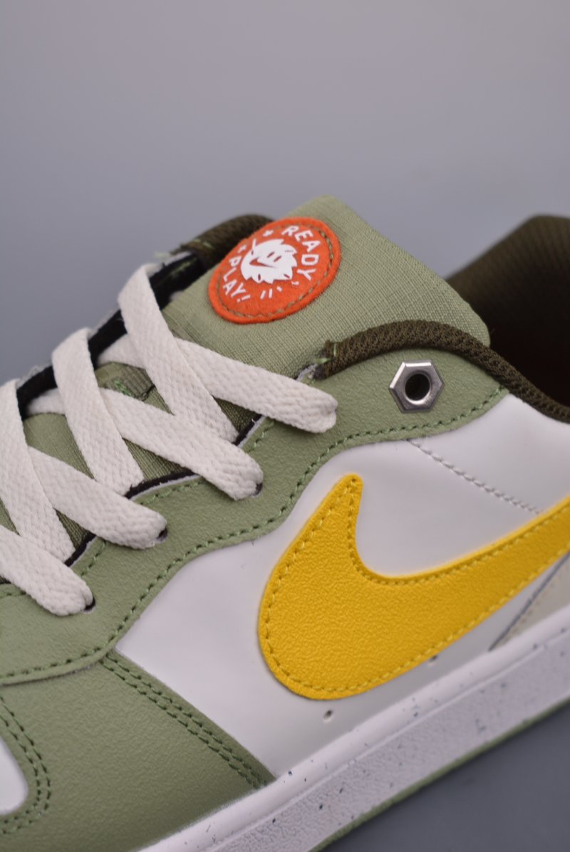 Nike Court Vision Low view