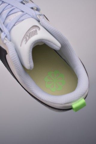 Nike Court Vision Low view 9