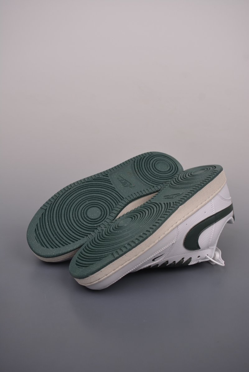 Nike Court Vision Low view