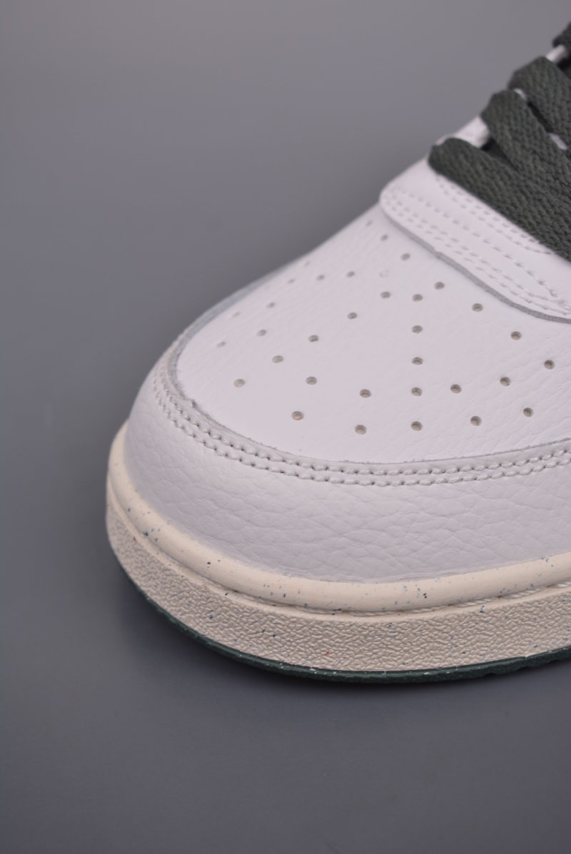 Nike Court Vision Low view