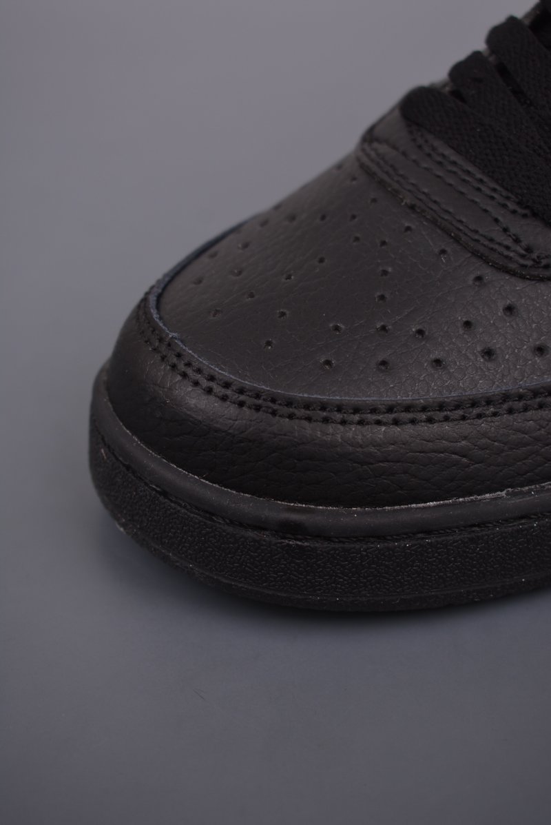 Nike Court Vision Low view