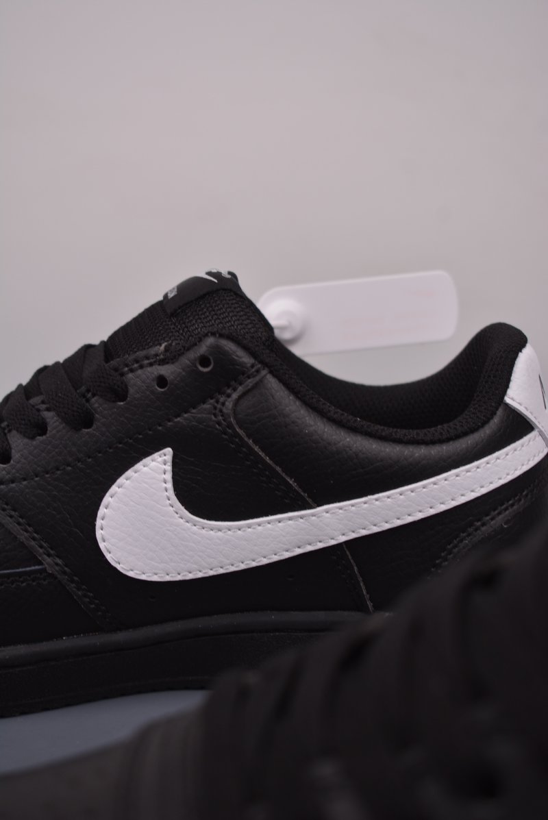 Nike Court Vision Low view