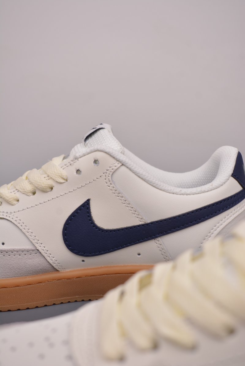 Nike Court Vision Low view