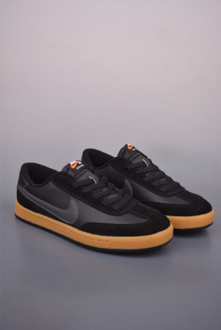 Nike SB FC Classic view 1