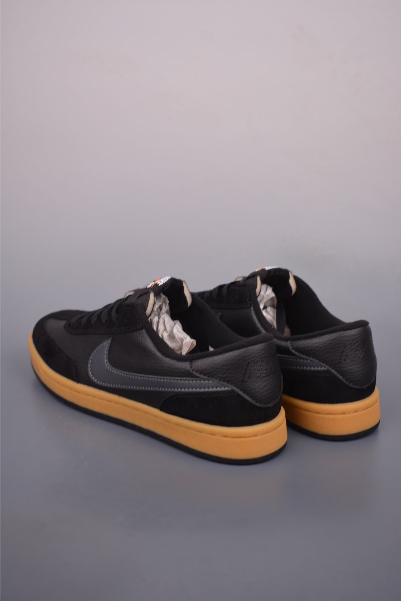 Nike SB FC Classic view