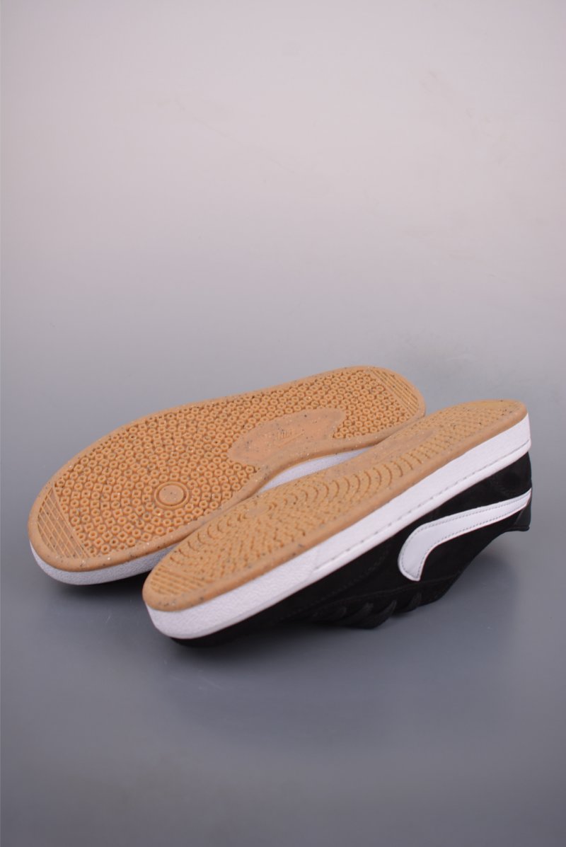 Nike SB FC Classic view