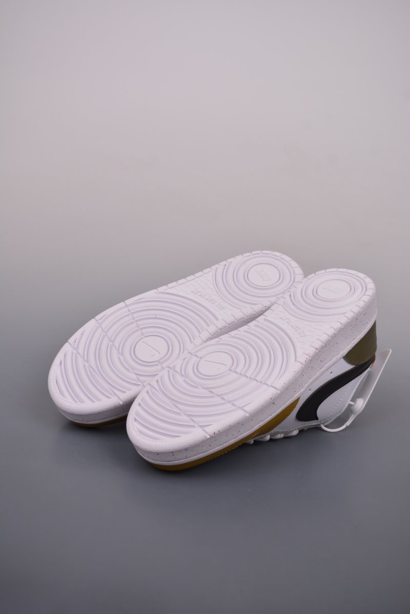 Nike Court Borough Low 2 view