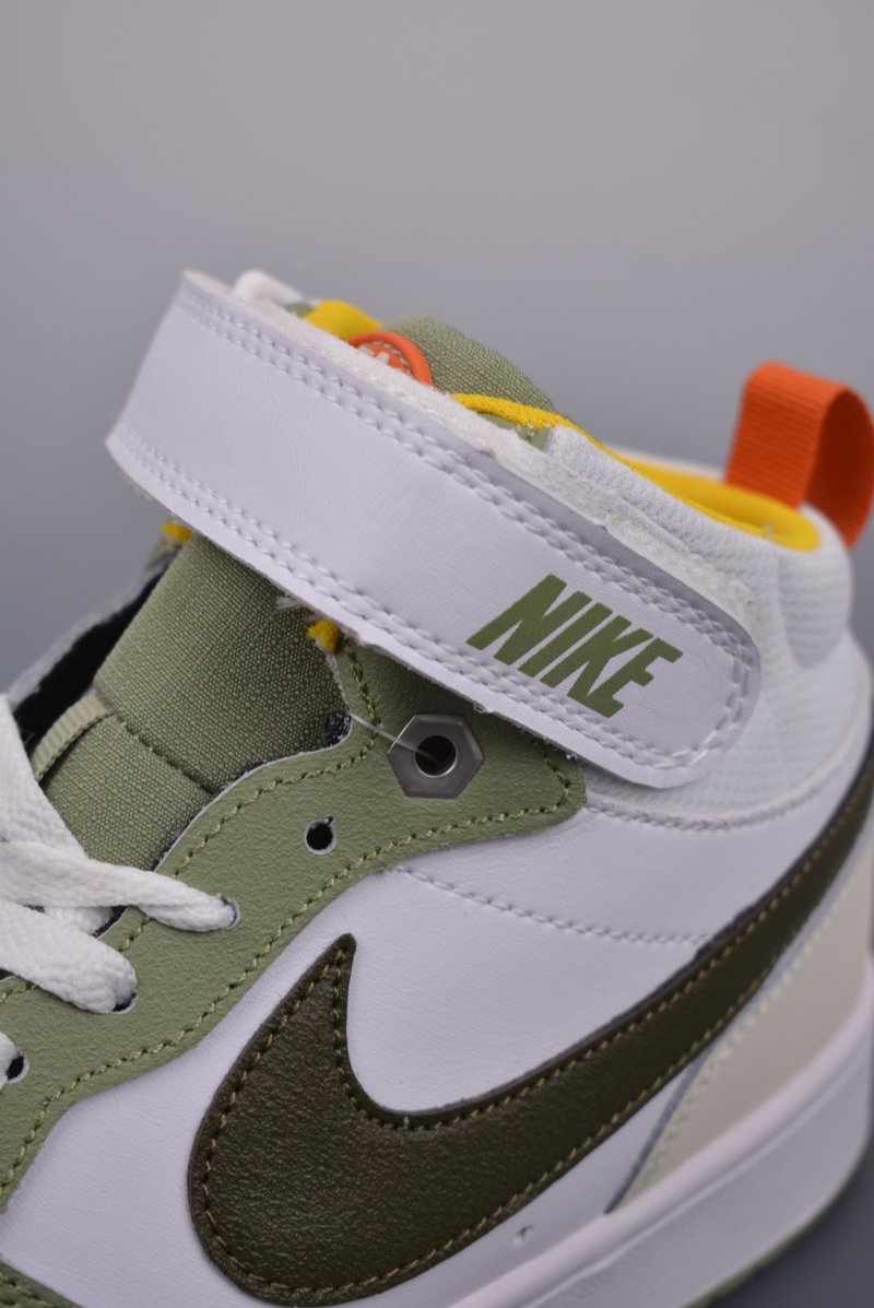 Nike Court Borough Mid view