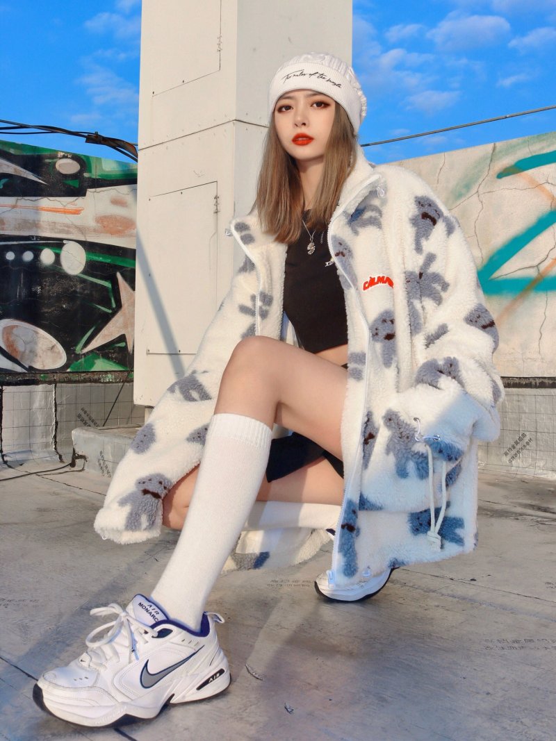 Nike Air Monarch IV M2K Tekno view