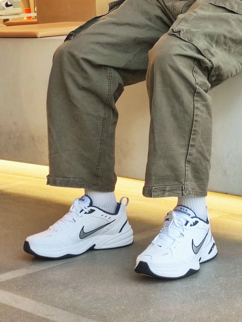 Nike Air Monarch IV M2K Tekno view