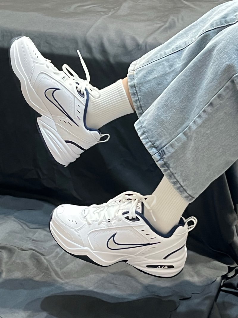 Nike Air Monarch IV M2K Tekno view