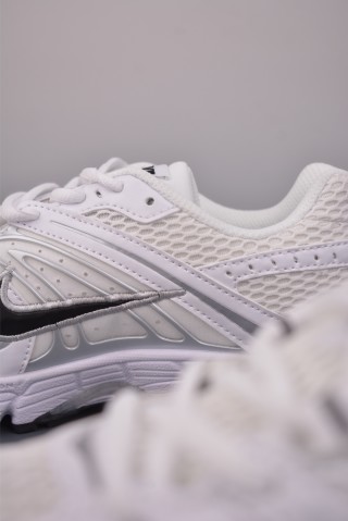 Nike Air Max Moto 2K view 8