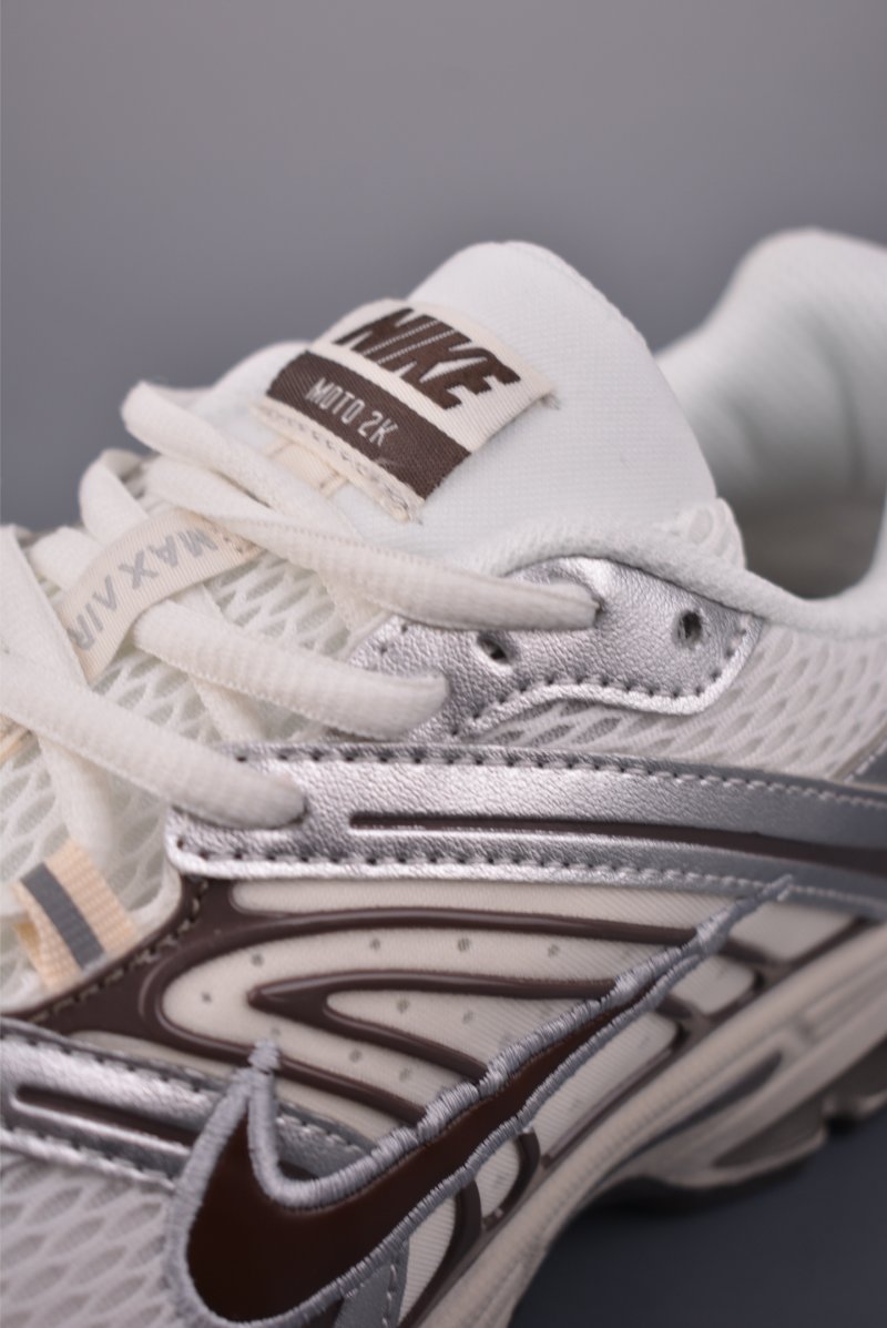 Nike Air Max Moto 2K view