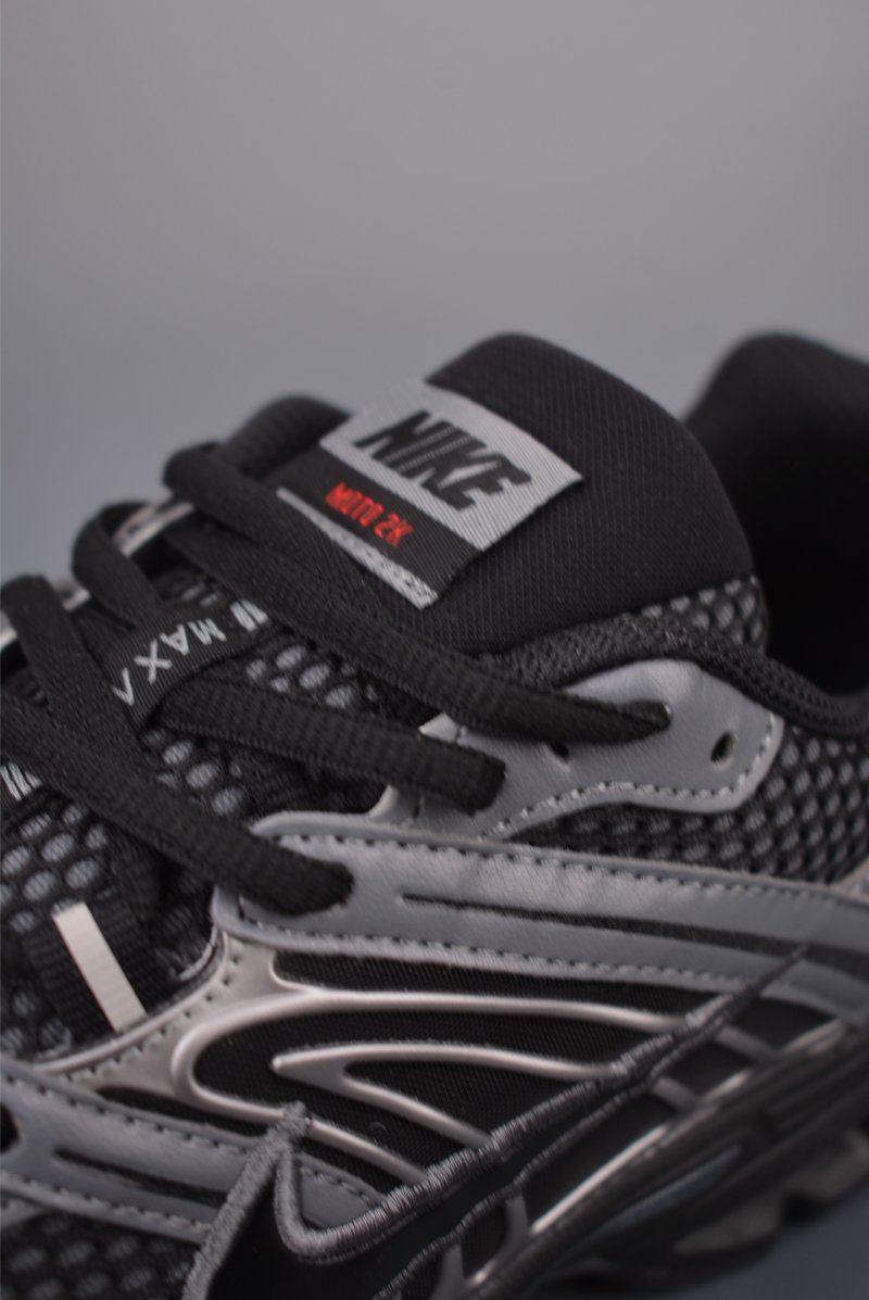 Nike Air Max Moto 2K view