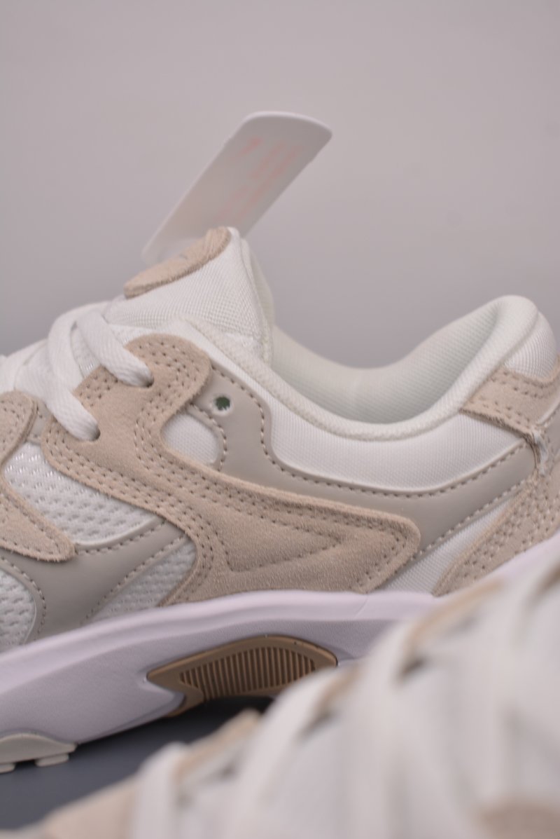 Nike Air Pegasus AL8 view