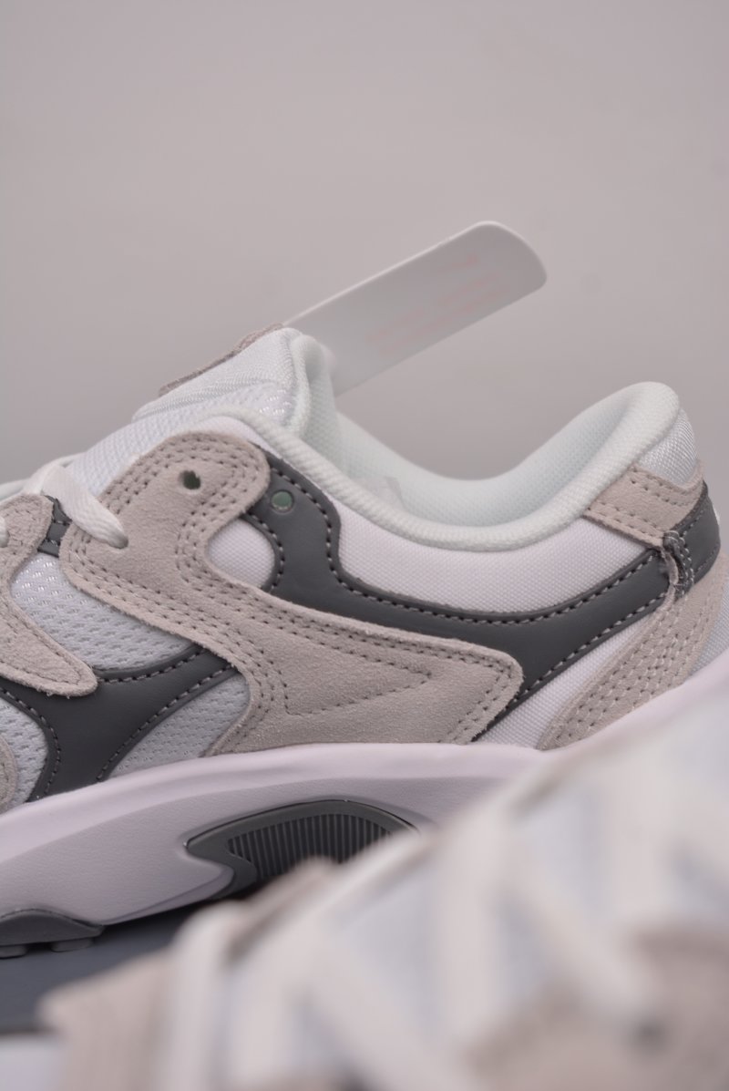 Nike Air Pegasus AL8 view
