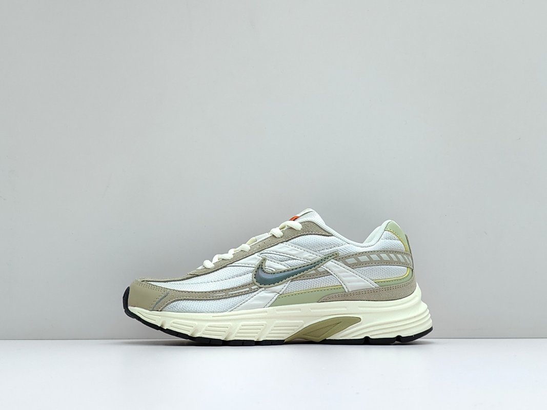 Nike Initiator