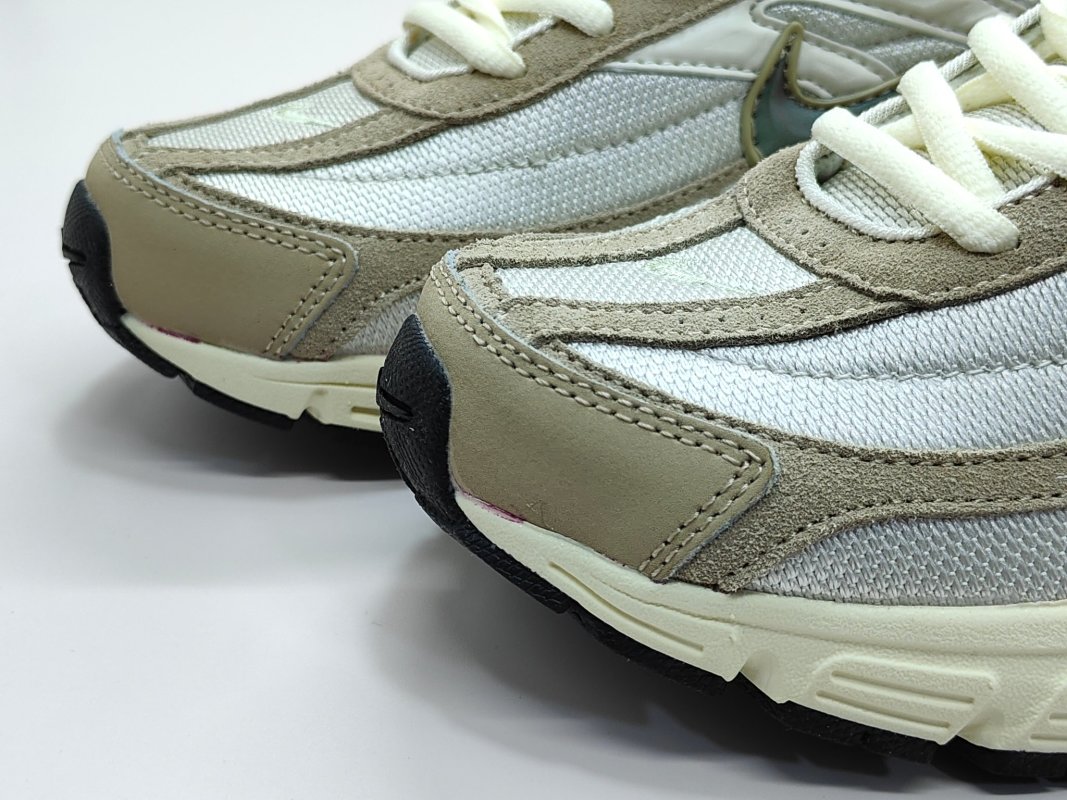 Nike Initiator view