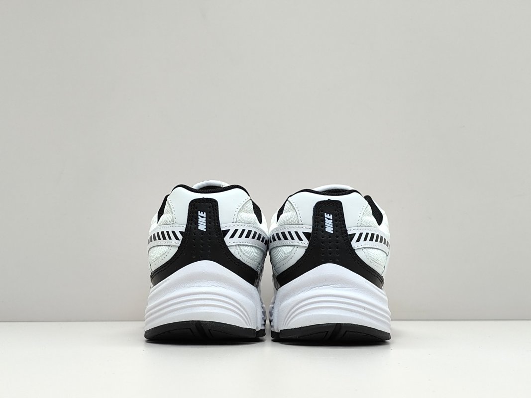 Nike Initiator view