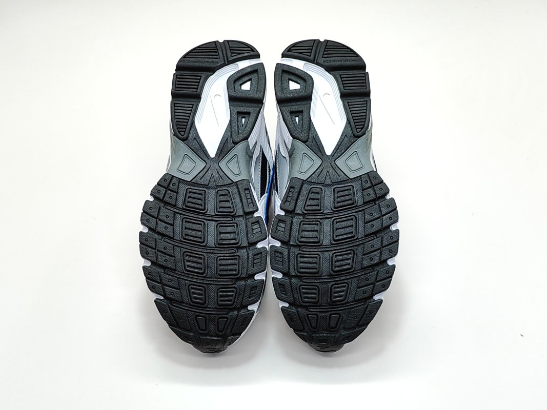 Nike Initiator view
