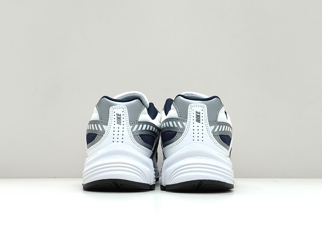 Nike Initiator view