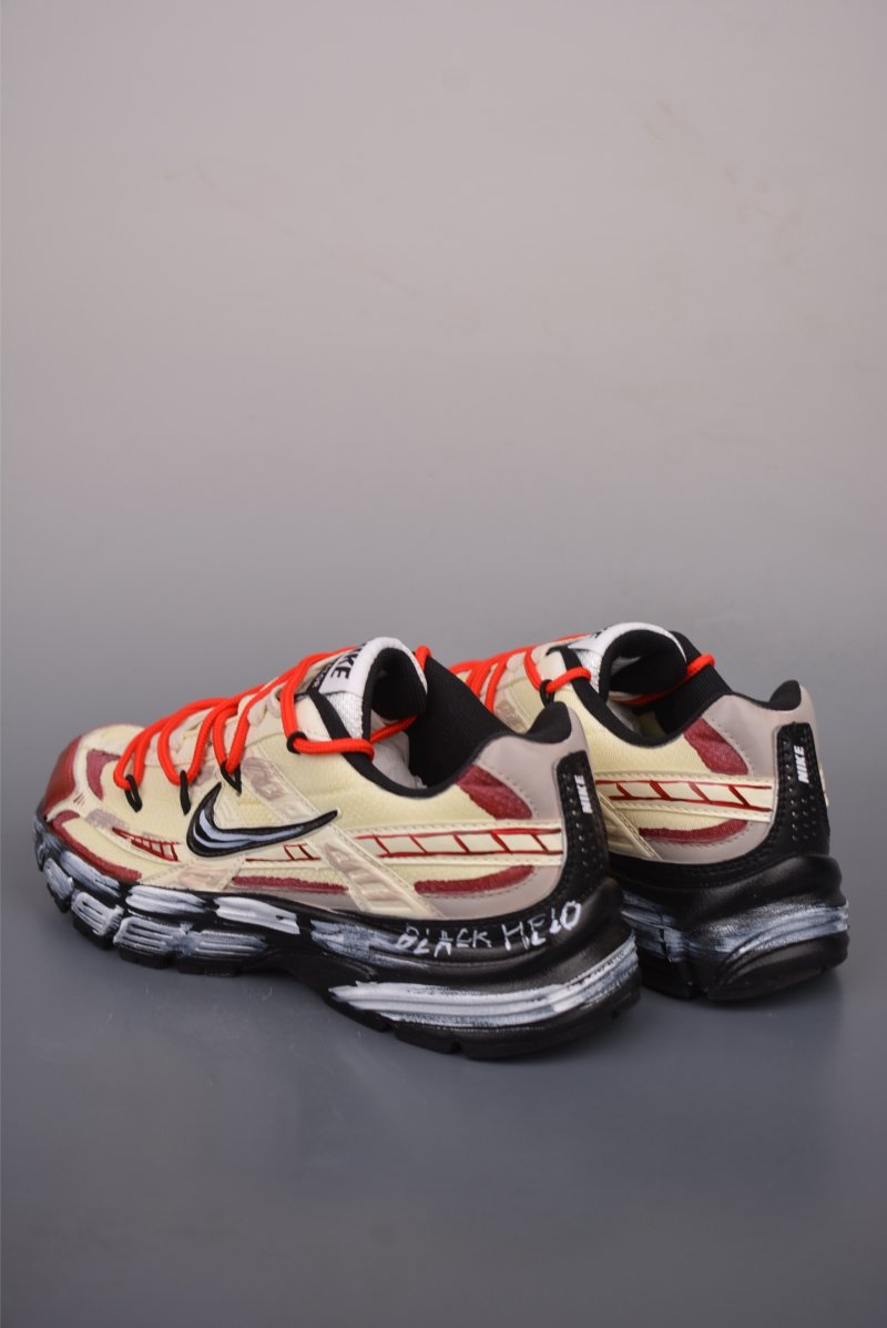 Nike Initiator RNR view