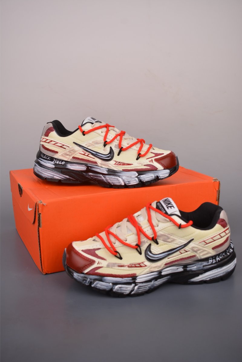 Nike Initiator RNR view