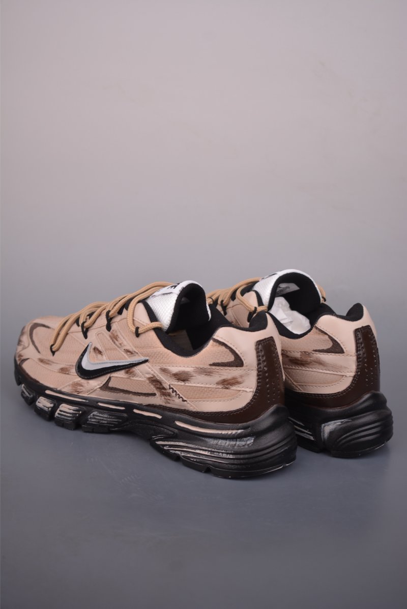 Nike Initiator RNR view